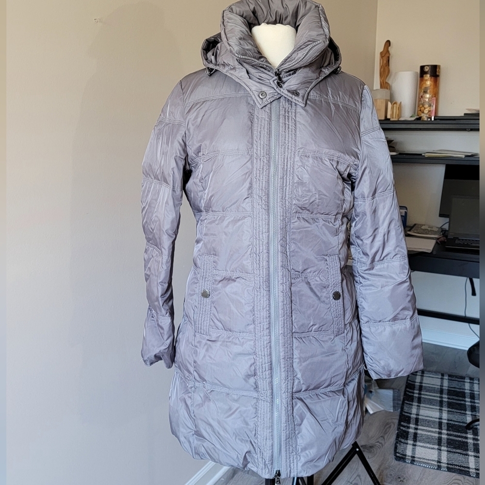 Kenneth Cole REACTION Women's Gray Puffer Down Jacket. Size L